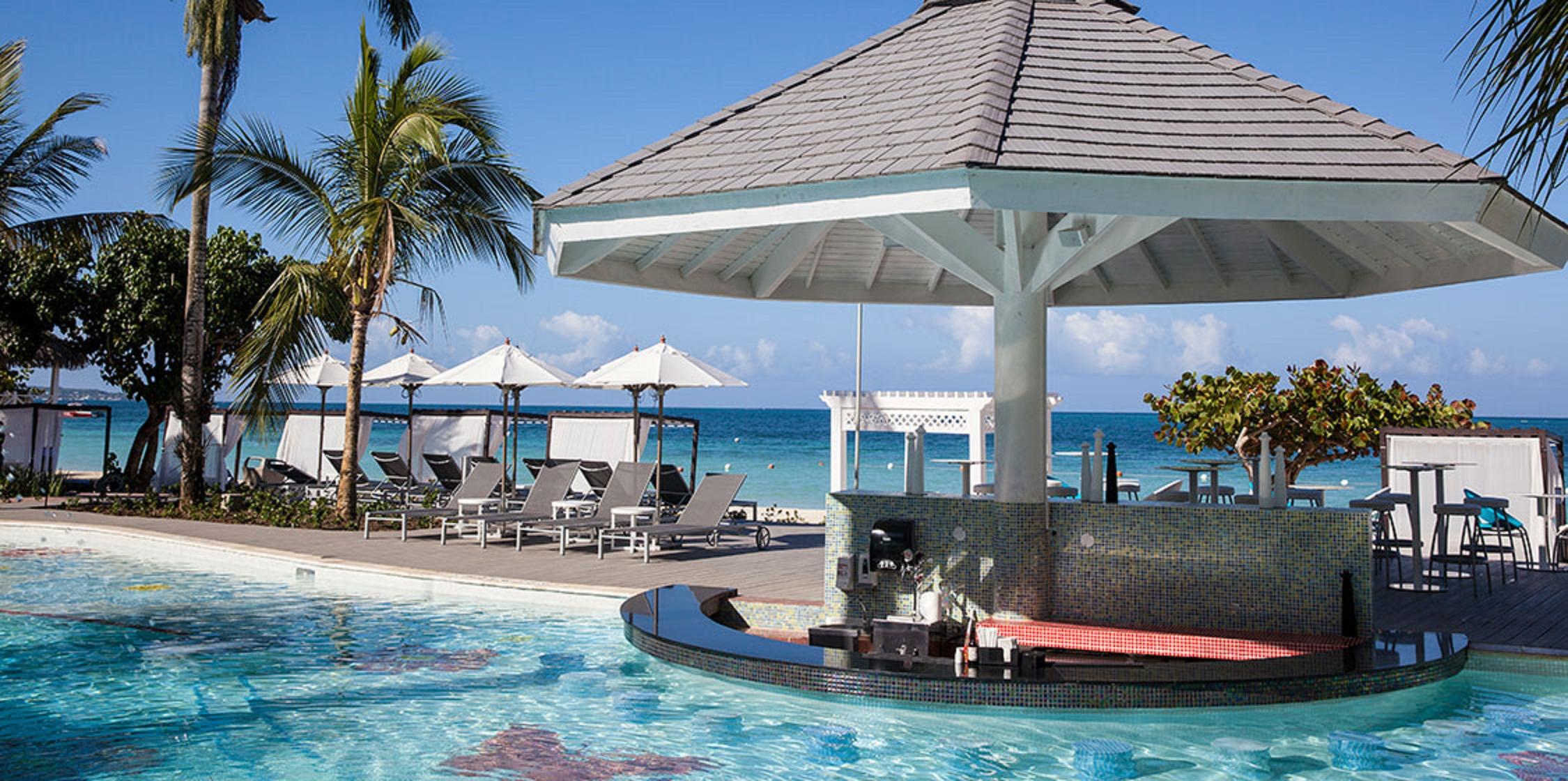 อะซุล บีช รีสอร์ต เนกริล กูร์เมต์ ออลอินคลูซีฟ บาย การิสมา Hotel ภายนอก รูปภาพ