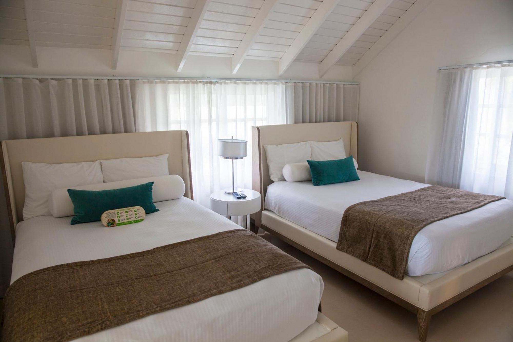 อะซุล บีช รีสอร์ต เนกริล กูร์เมต์ ออลอินคลูซีฟ บาย การิสมา Hotel ภายนอก รูปภาพ